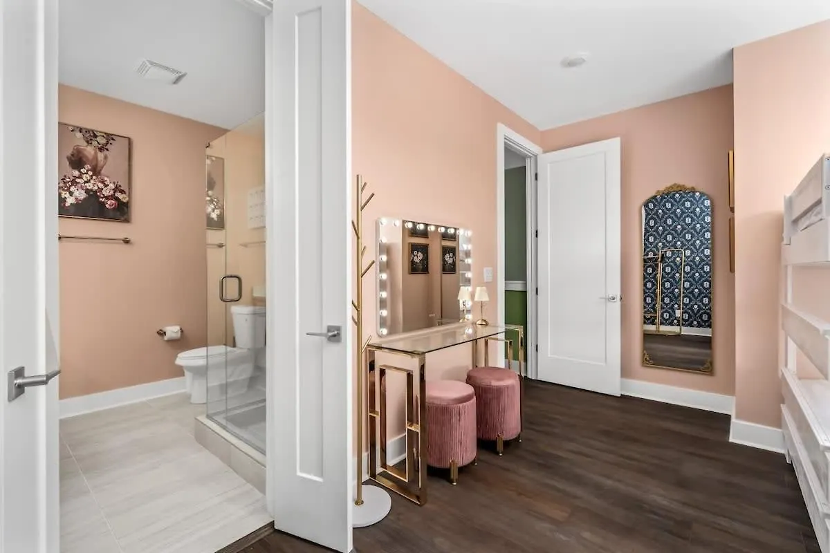 Holiday home Bloom Haus Dt 2Miles - 8 Q Beds - Rooftop - Omg Nashville